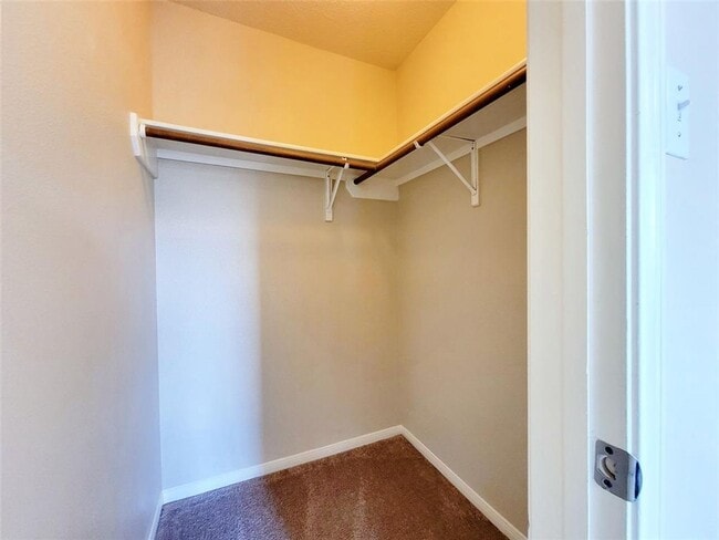 Building Photo - 3/BR, 2.5/BA Two-Level Home in Round Rock!