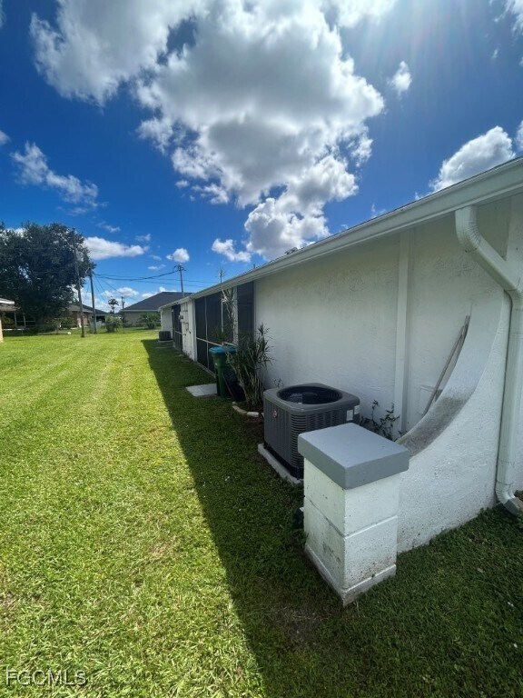 Building Photo - 4527-4529 Skyline Blvd