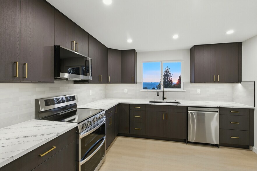 Building Photo - 5150 S Creston St