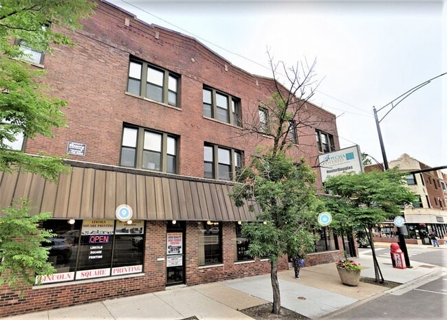 Building Photo - 4601 North Western-2