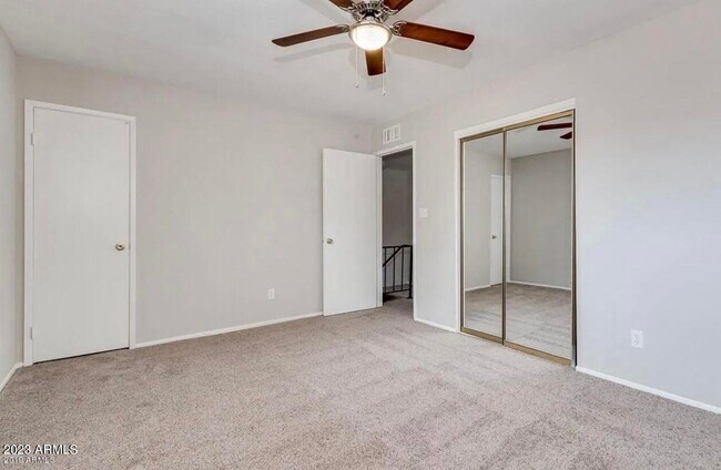 Building Photo - 1087 N 84th Pl