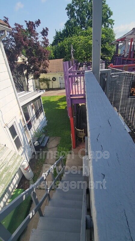 Building Photo - 114 George Ave