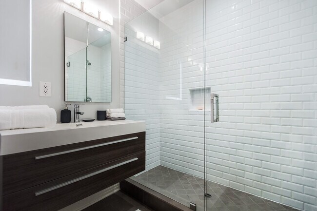 Building Photo - 8261 W 4th St