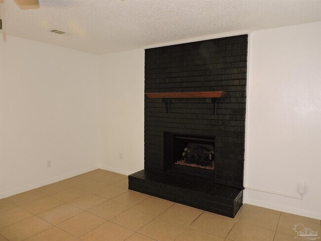 Building Photo - 6611 Bellview Pines Pl