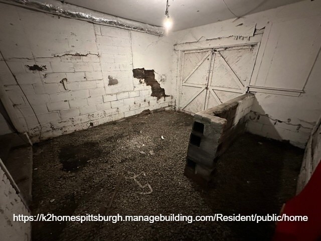 Building Photo - 900 Meldon Ave