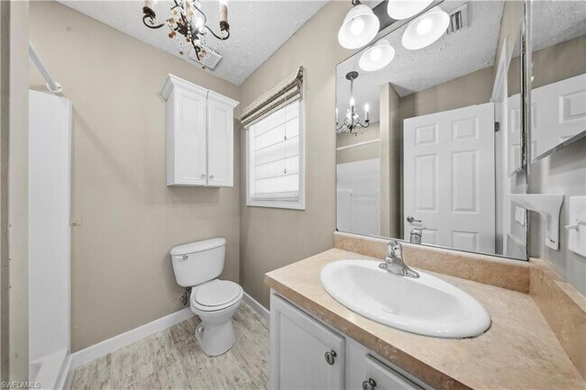 Building Photo - 286 Leawood Cir