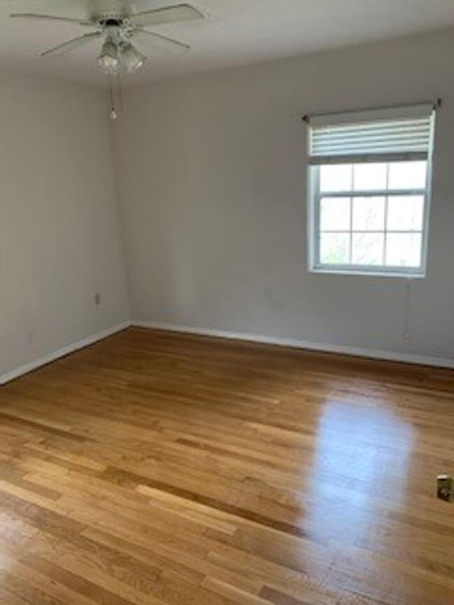 Building Photo - Delaney Park Apartment