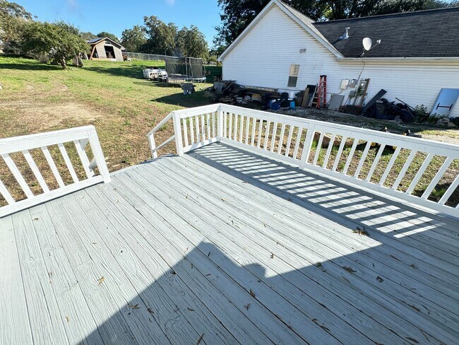 Building Photo - 2bd/1ba House on Lane St near Downtown Kan...