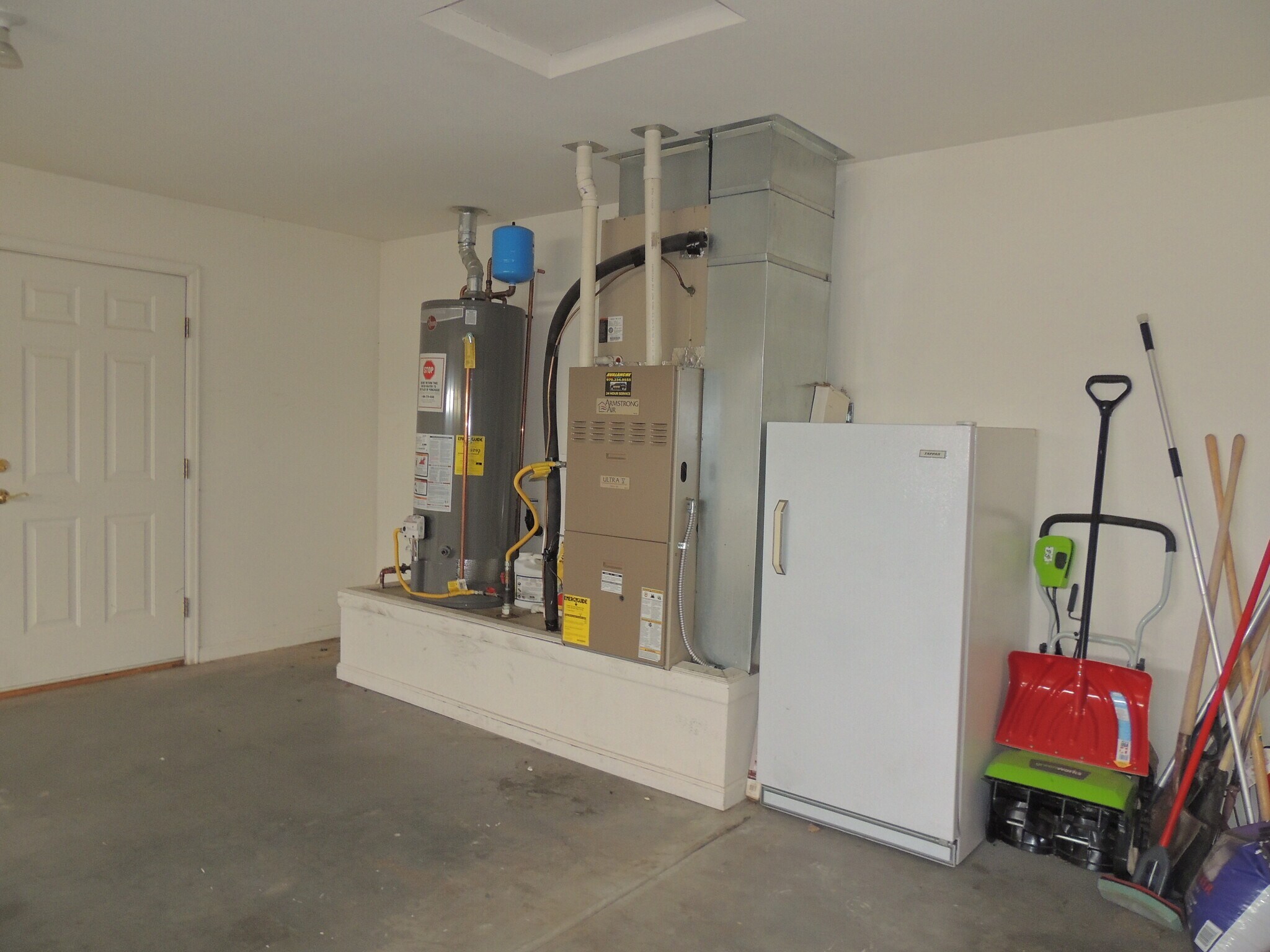 Garage - 2866 Fall Creek Dr