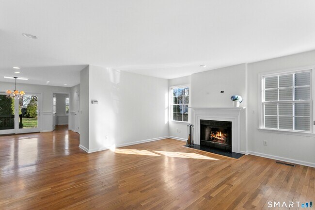 Building Photo - 30 Osborne Pl