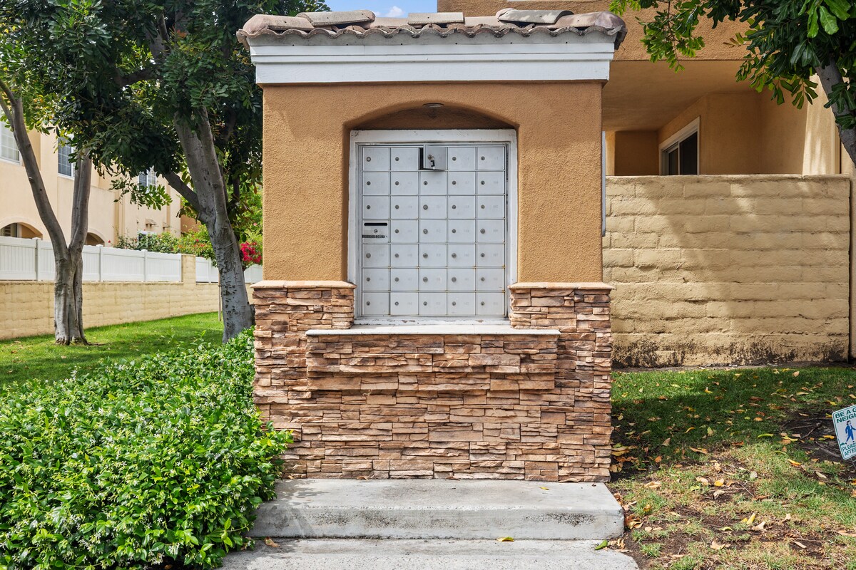 Building Photo - 66 Sandcastle