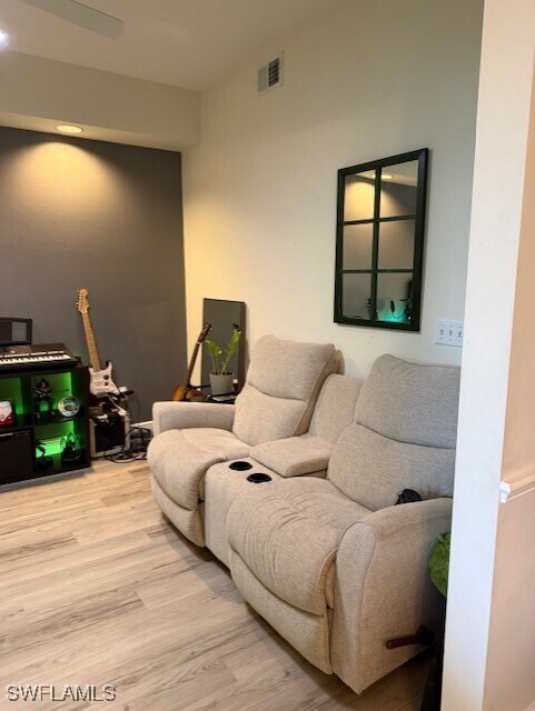 Building Photo - 20730 Country Creek Dr