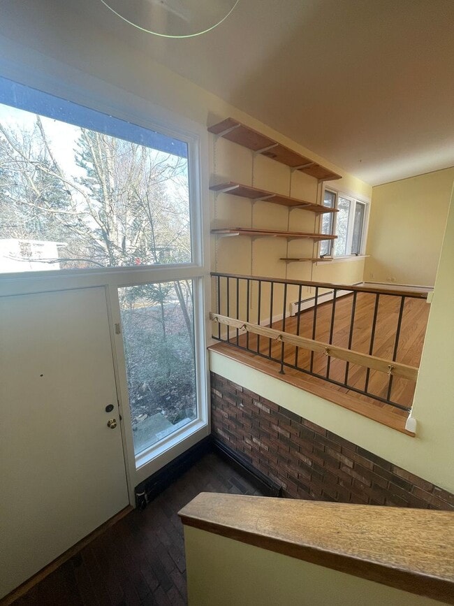 Building Photo - 4 Bed / 2 Bath Home Near Virginia Park | Flexible Move-in Date