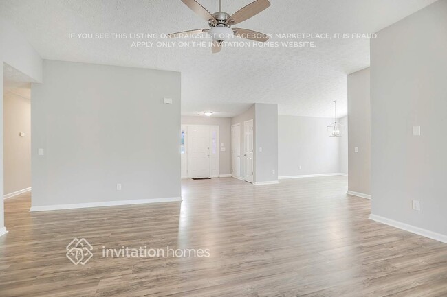Building Photo - 425 2 Iron Trail NW