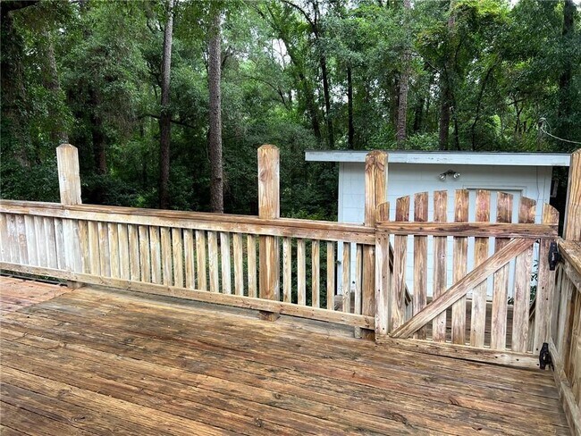 Building Photo - 5454 Lusann Dr