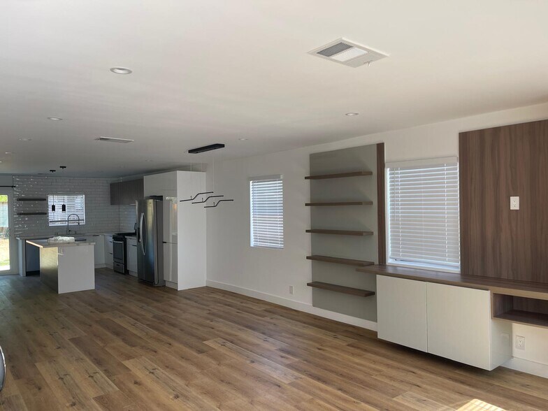 Building Photo - 7051 Garden Grove Ave