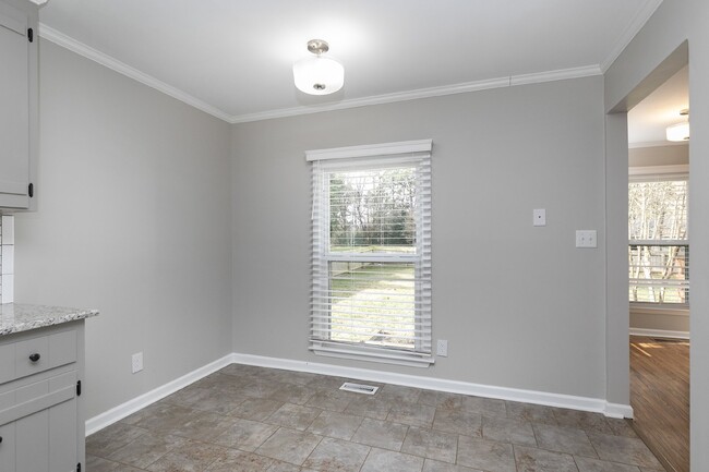 Building Photo - 106 Allison Way