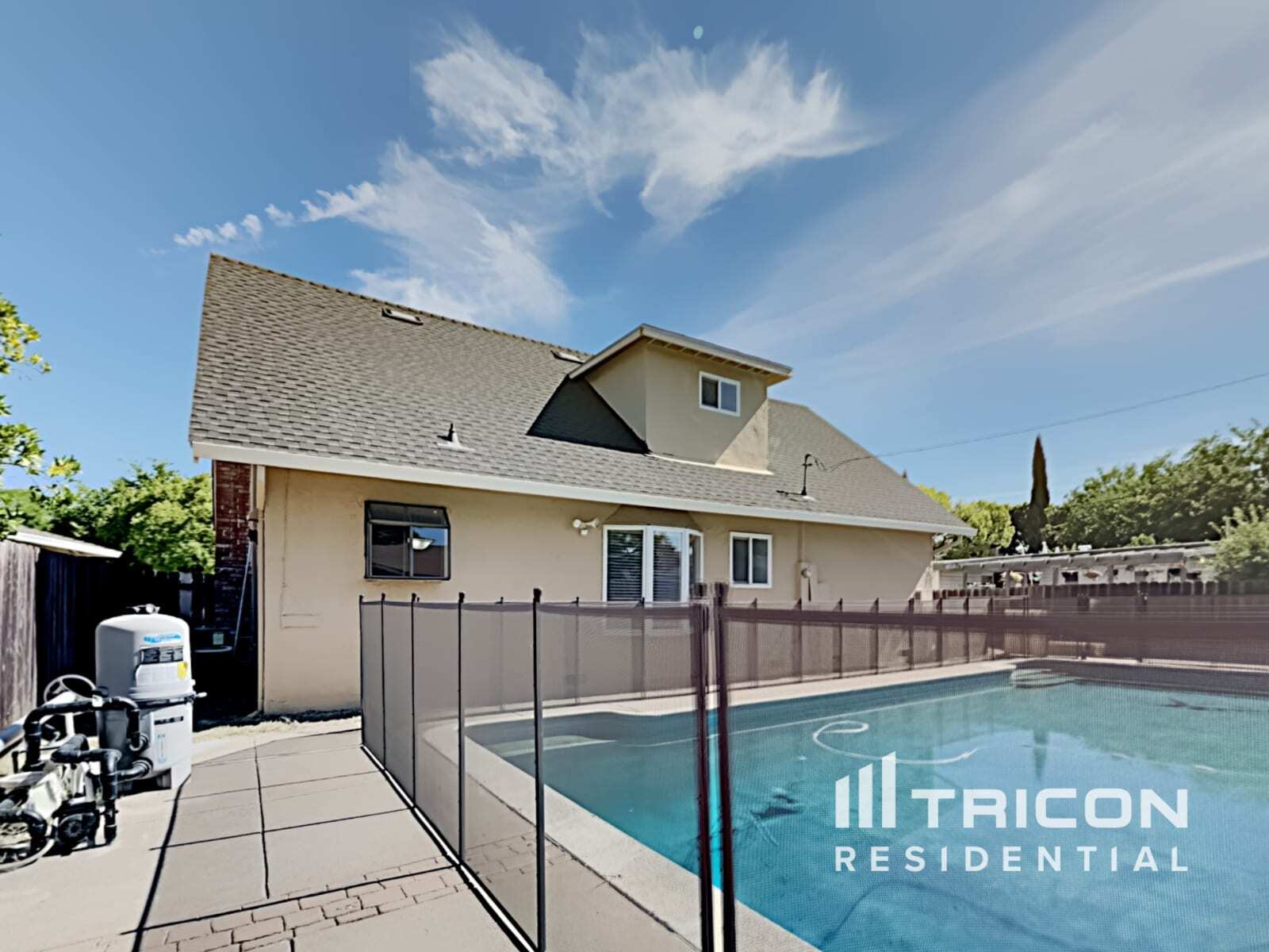 Building Photo - 149 Donner Dr