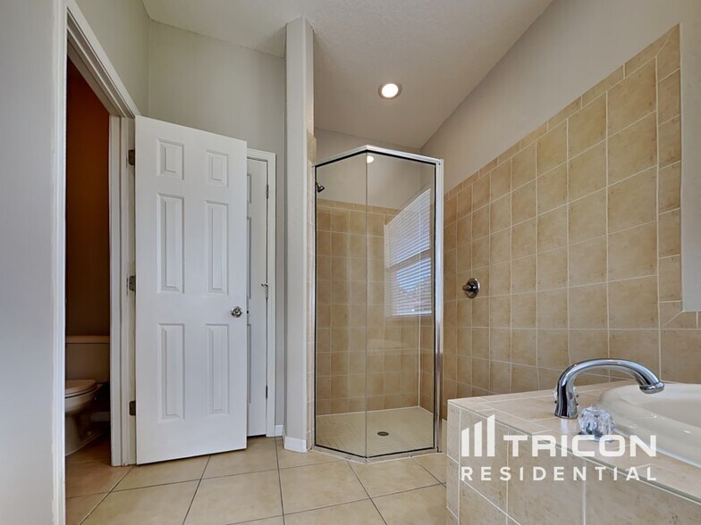 Building Photo - 15402 Pepper Pine Ct