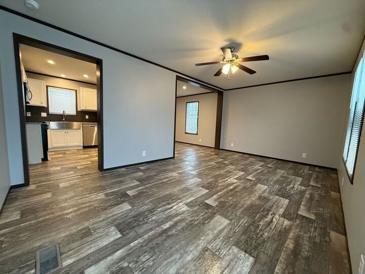 Building Photo - 11960 Springbrook Ct