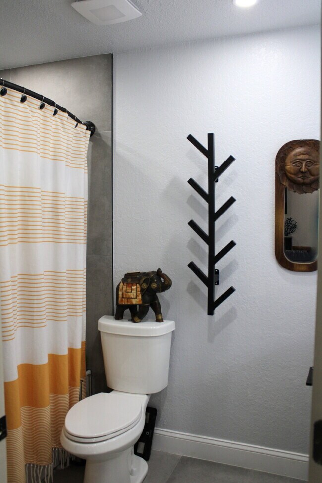 Building Photo - Coastal Elegance Awaits: Stunning 3-Bed, 3-Bath Retreat in Cocoa Beach