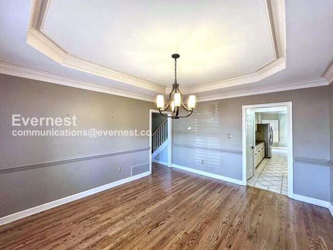 Building Photo - 10265 Buckland Bluff Cove