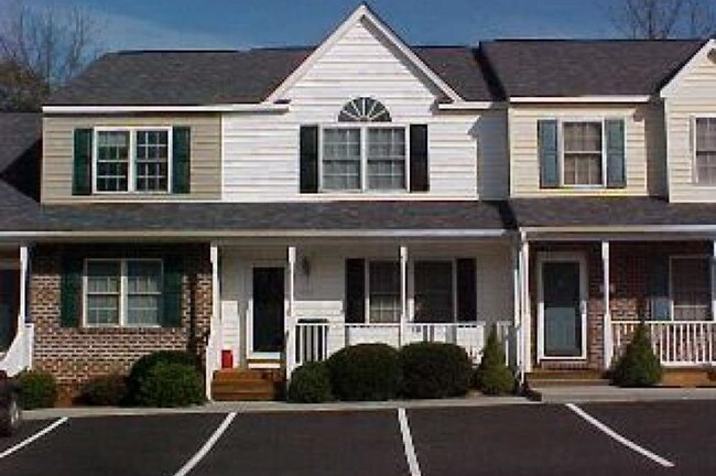 Primary Photo - Wexford Townhomes off Leesville Road