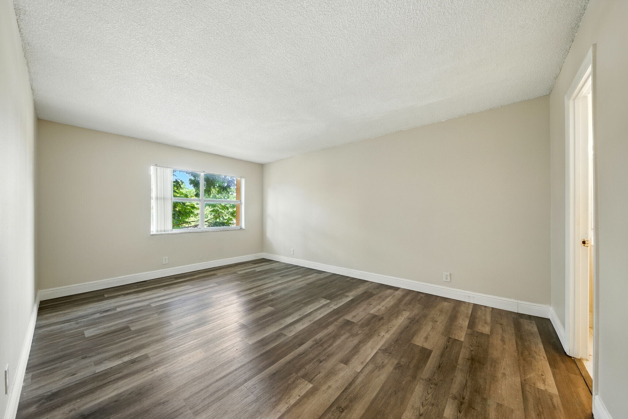 Building Photo - 17901 NW 68th Ave