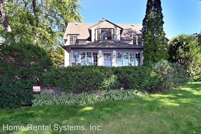 Building Photo - 3 br, 3 bath House - 425 Lakeview Avenue