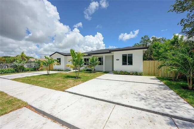 Building Photo - 10745 SW 217th St