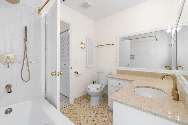 Building Photo - 11044 SW 128th Ct