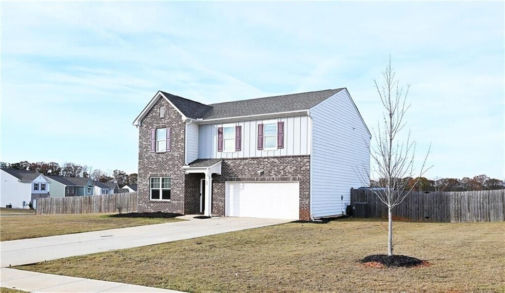 Building Photo - 90 Ingle Dr