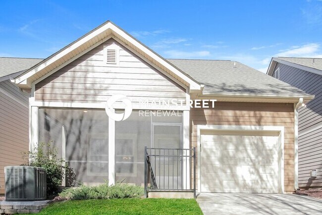 Building Photo - 4 Bedroom Pet-Friendly Home in Huntersville, NC with Main Street Renewal