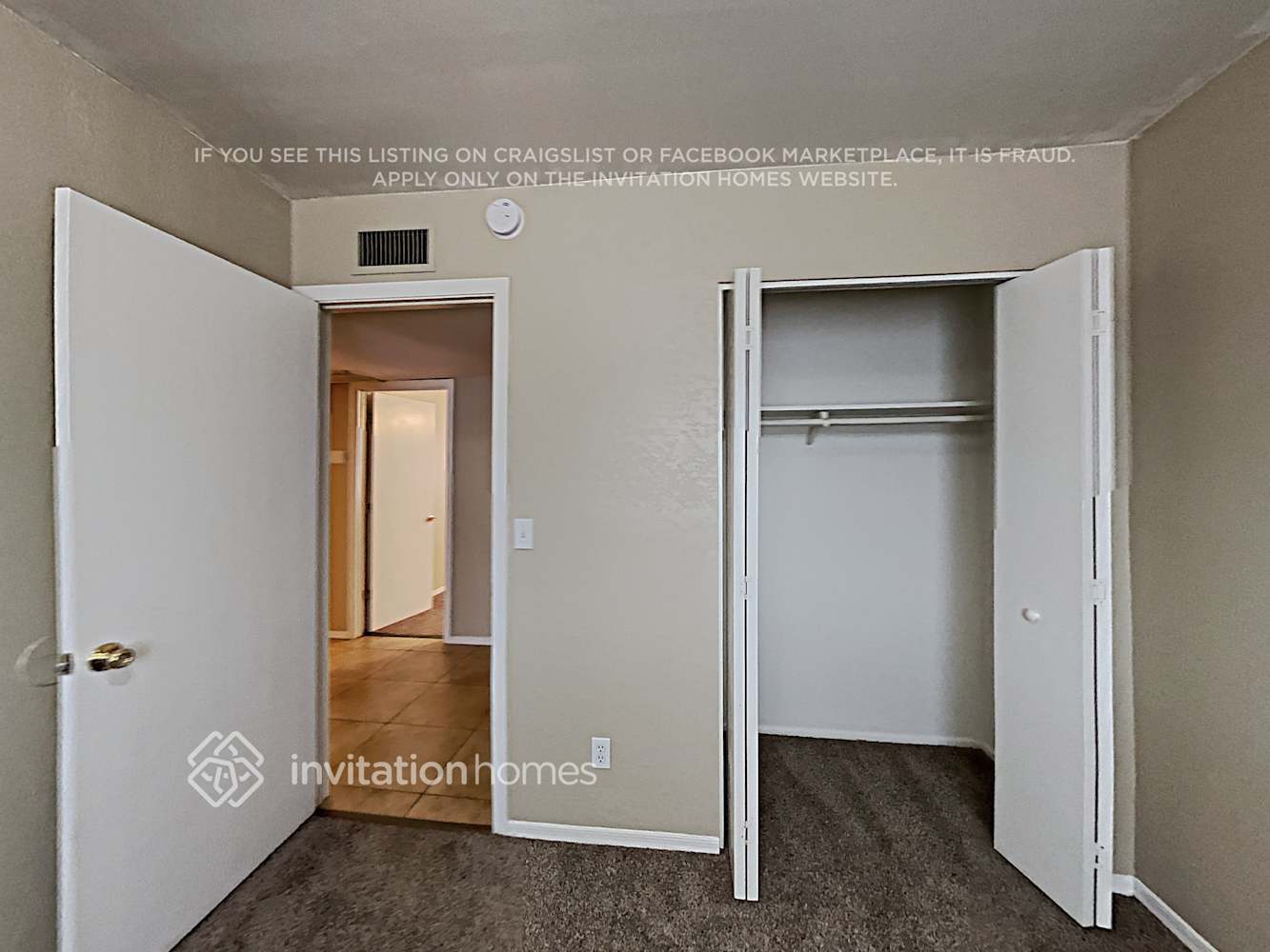 Building Photo - 700 E Quail Ave