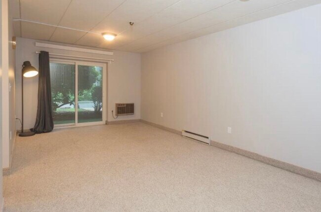 Building Photo - 179 Presidents Ln