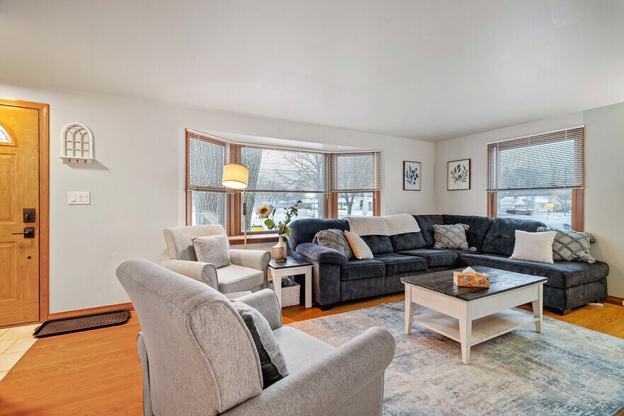 Building Photo - 1077 Liberty St