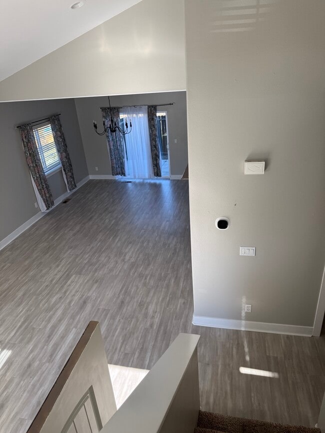 Building Photo - 5261 Schreiner Dr