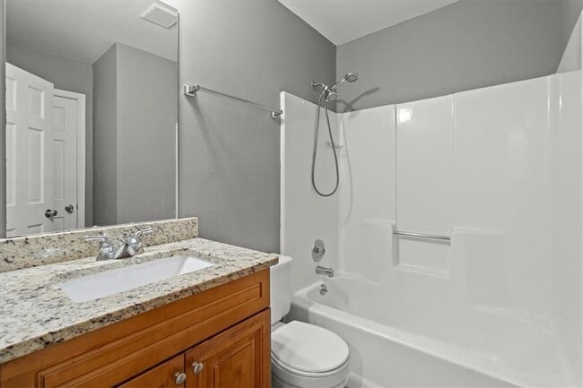 Building Photo - 326 Farm Pl Ct NE