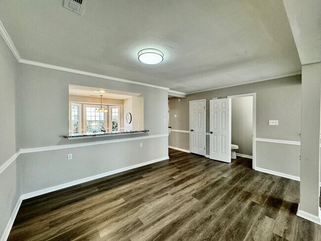Building Photo - COMPLETELY Updated & Ready 08-21-26!! Sparkling Community Pool - Pet Friendly - Fenced Backyard!