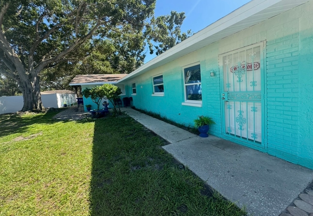 Building Photo - 3004 Oaklawn Ave