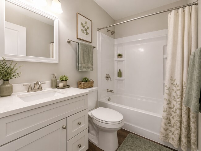 Building Photo - Renovated Spacious 2BR Apartments Near UofL & Churchill Downs!