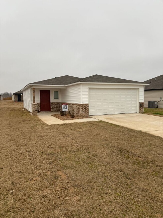 Building Photo - BRAND NEW Two Bedroom | One Bath Home in Vilonia