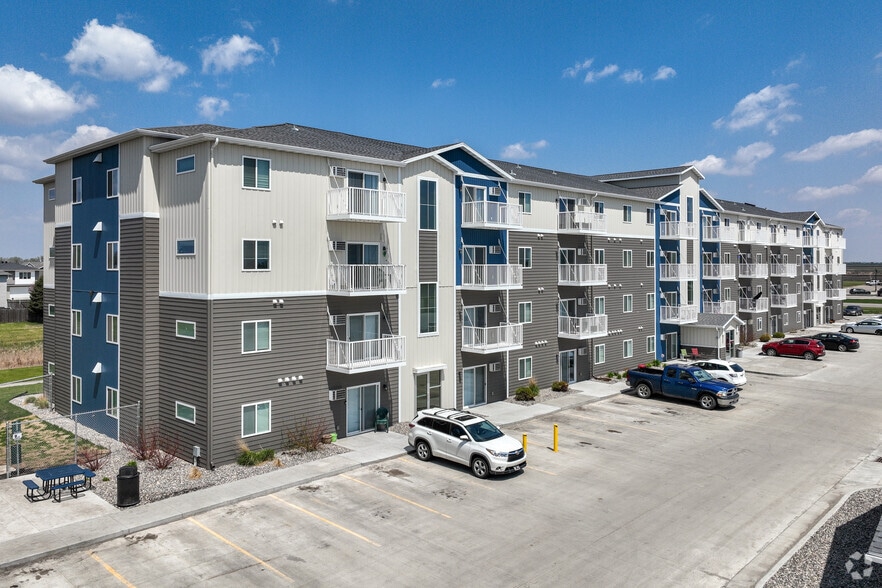 Building Photo - Rail 10 Apartments and Lofts