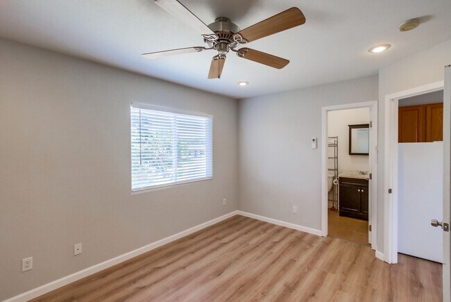 Building Photo - Wonderful SINGLE FAMILY HOME in DEL CERRO