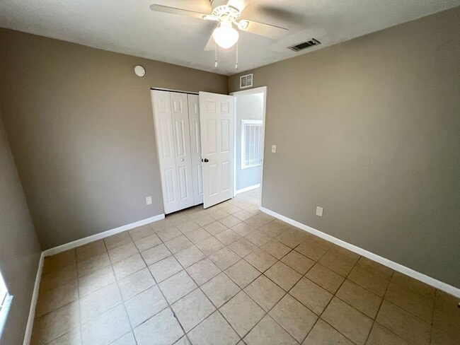 Building Photo - Lovely 3 bd/2 ba home in Summerfield!