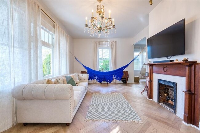 Building Photo - 85 Waddell St NE