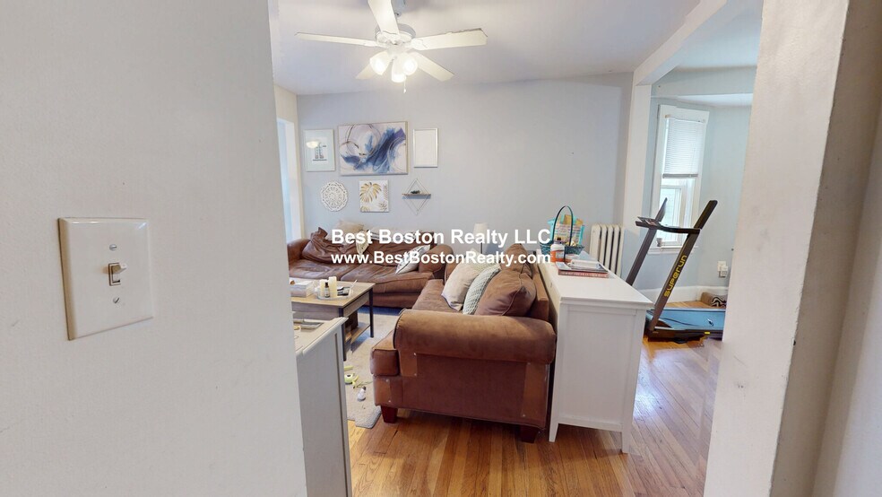 Building Photo - 11 Pinkham Rd