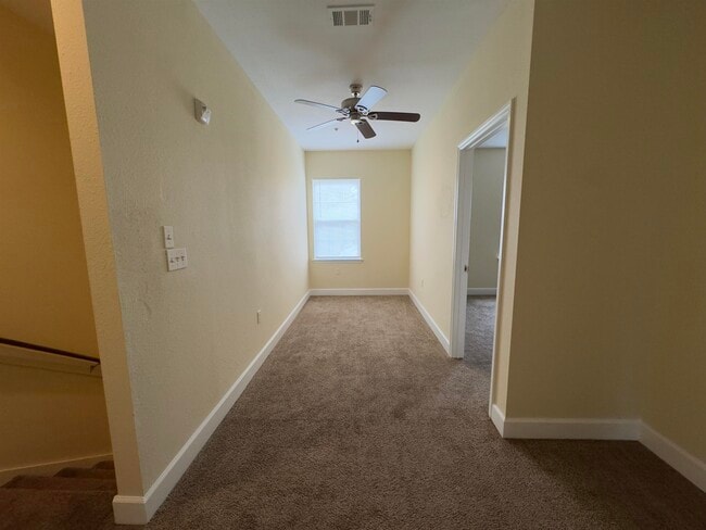 Building Photo - 1846 Belle Vue Way
