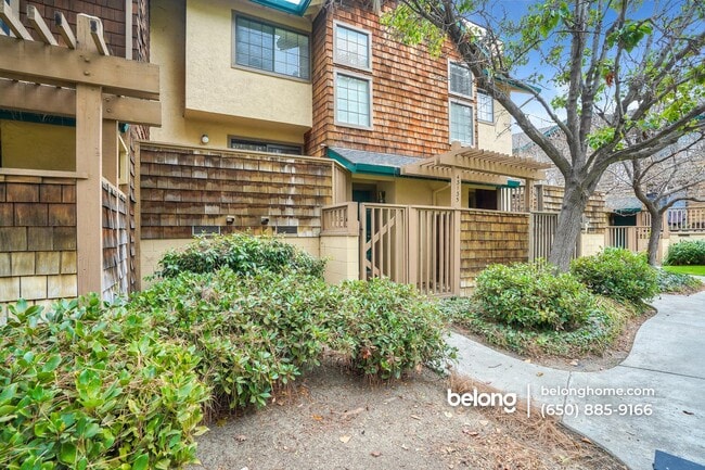 Building Photo - 43135 Mayfair Park Terrace