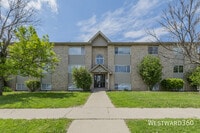 Building Photo - 915 Spiros Ct
